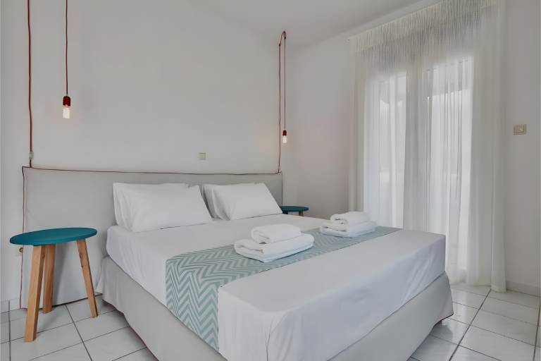 Studio Apartment 'Irene 6 Deluxe Double 4' with Sea View, Wi-Fi and Air Conditioning — photo 3