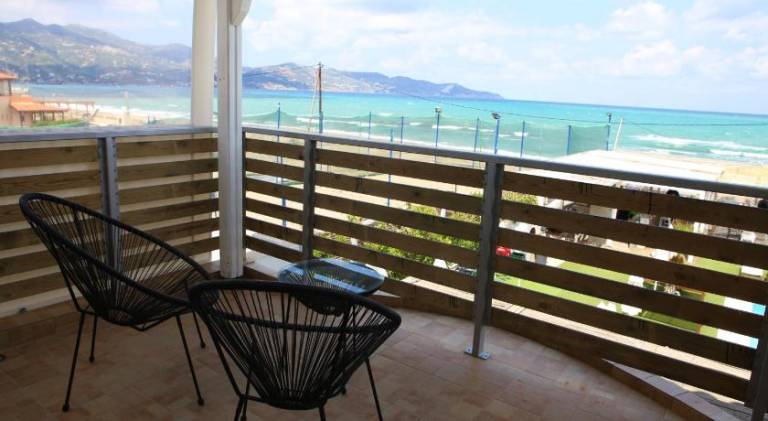 House with pool | Next to the beach | Pets allowed — photo 3