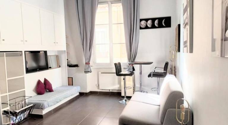 Apartment | Close to Place Bellecour | Pets allowed — photo 2