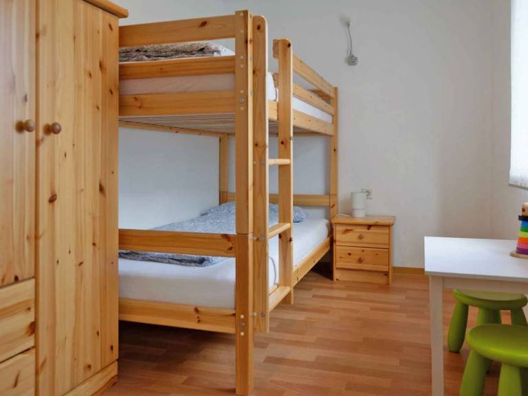 Family-oriented rental apartment with pool, grill & terrace | Garden view | Pet-friendly — photo 3