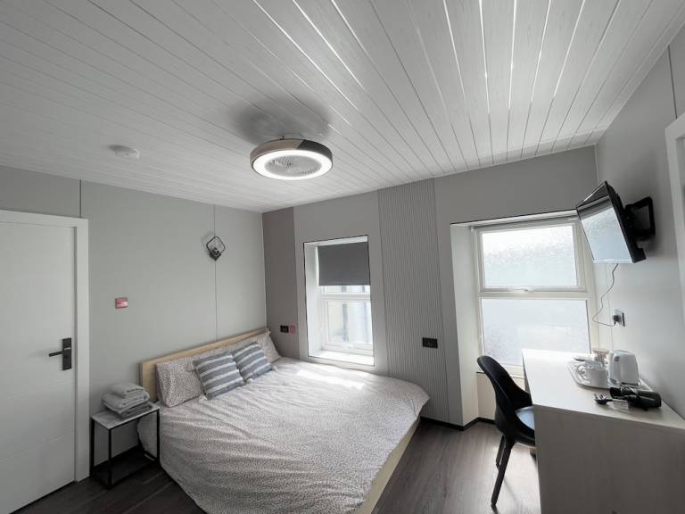Accommodation  Freshwater East