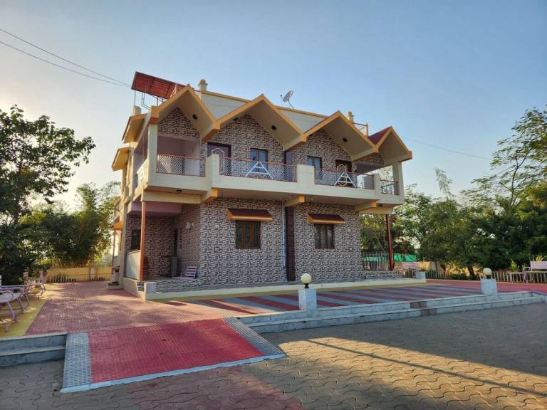 Villa Pindharada