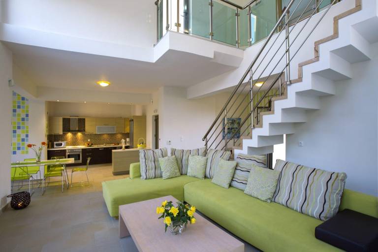 Villa with garden, patio & barbeque | Perfect for remote work — photo 3