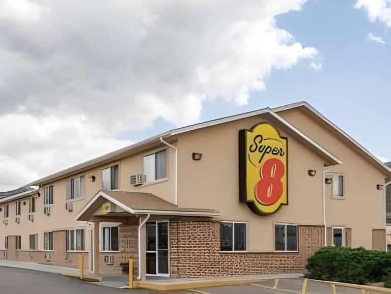 Super 8 By Wyndham Nephi in Nephi, UT