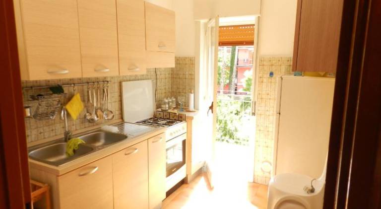 Rental apartment with 2 rooms for 4 persons — photo 3