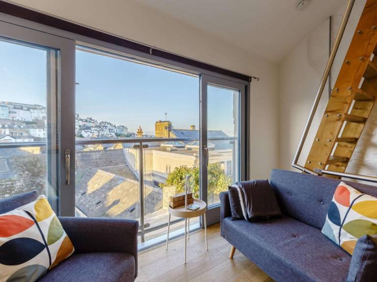 Pleasant apartment with terrace | Pet-friendly — photo 2