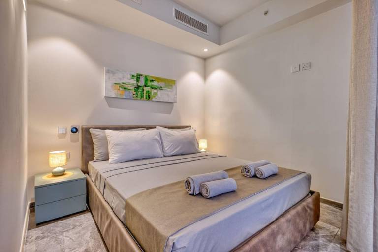 Official Mercury Suites With Rooftop Pool Access in St. Julian's