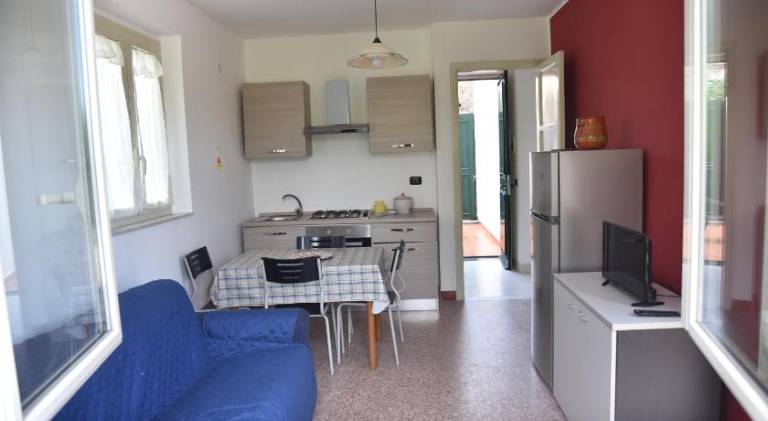 Apartment with garden & barbecue — photo 2