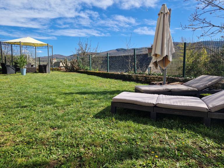 Child-friendly gite with pool, garden & terrace | Garden view | Pets are welcome — photo 4