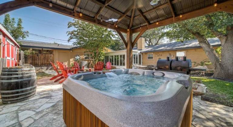 Vacation home with hot tub in Fredericksburg, TX