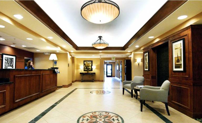 Hampton Inn & Suites Seal Beach — photo 3