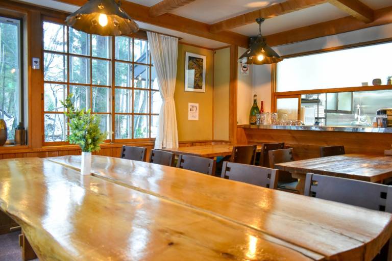 Kinzuna Lodge: Whole Lodge — photo 4