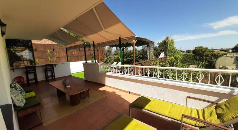 Vacation home with garden, private pool & barbecue — photo 3