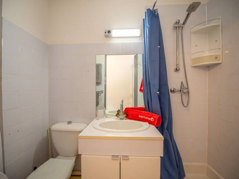 Lovely holiday apartment with patio & BBQ | Next to the beach | Dogs allowed — photo 5