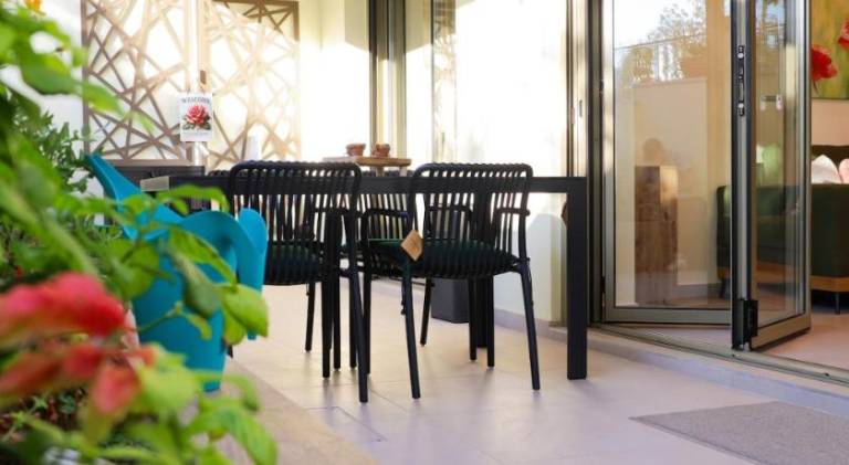 Holiday apartment with garden & patio — photo 5