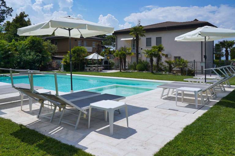 Holiday apartment 30 metres from the lake with shared jetty — photo 2