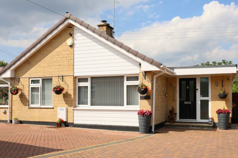 Cottage with garden in Evesham
