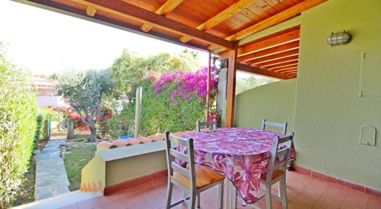Vacation home with 1 room for 3 persons in Muravera