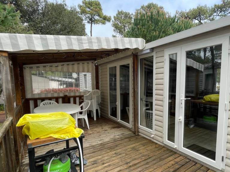 Mobile home with terrace, heated pool & barbecue — photo 5