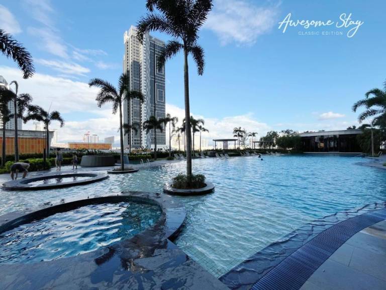 Apartment with jacuzzi, pool & garden | Pets allowed in Kuala Lumpur