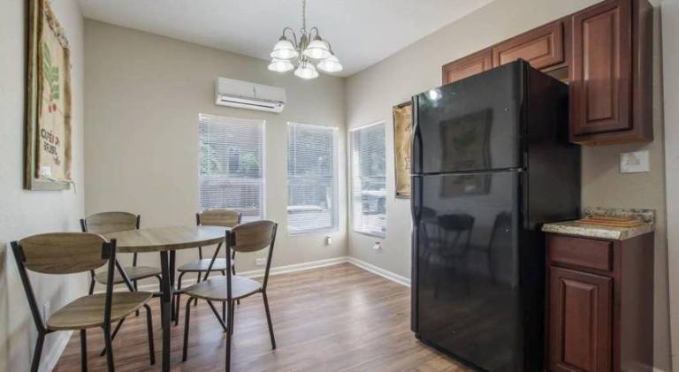 Apartment with 1 room for 4 persons — photo 3