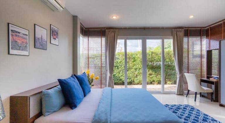 Ample villa with pool | Pet-friendly — photo 2