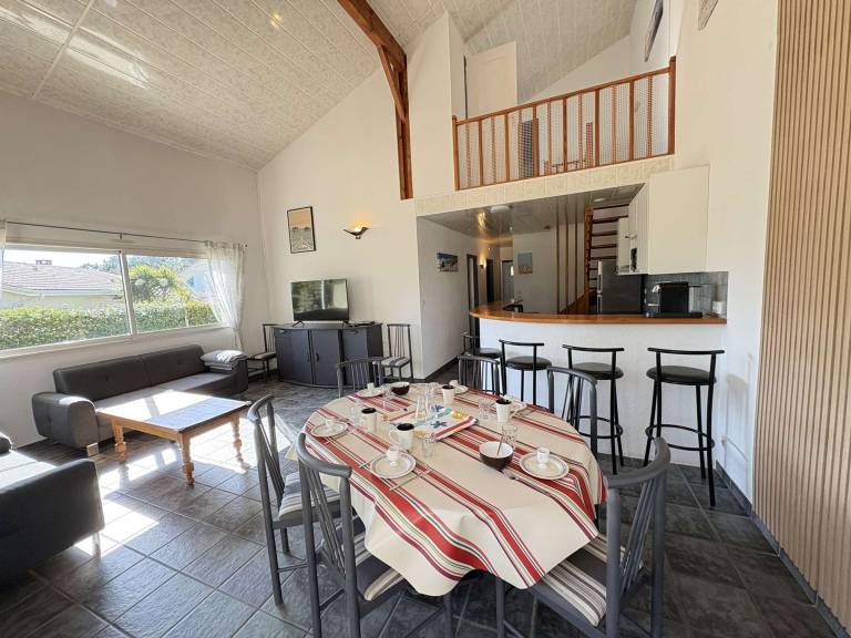 House | Next to the beach | Pets allowed — photo 2