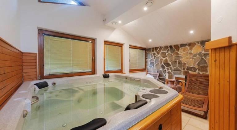 Charming villa with jacuzzi | Dogs allowed — photo 4