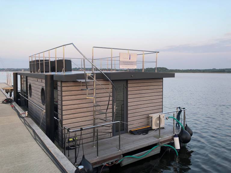Hausboot  Fahrdorf