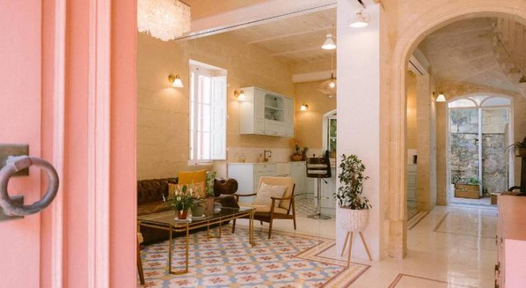 Tinja Bnb in St. Julian's