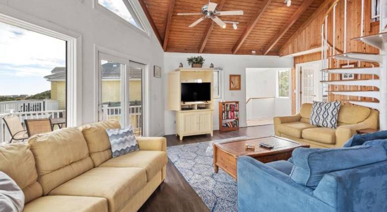 House with pool & jacuzzi — photo 2