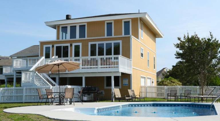 House with pool | Pets are welcome — photo 5