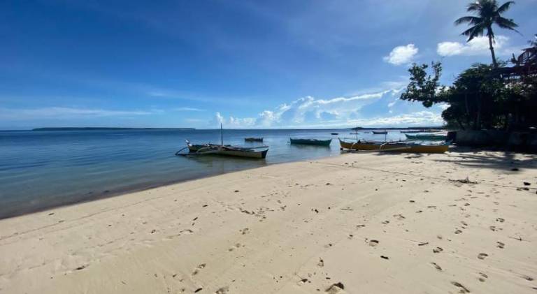 Angelito's Beach House Villa 2 — photo 5