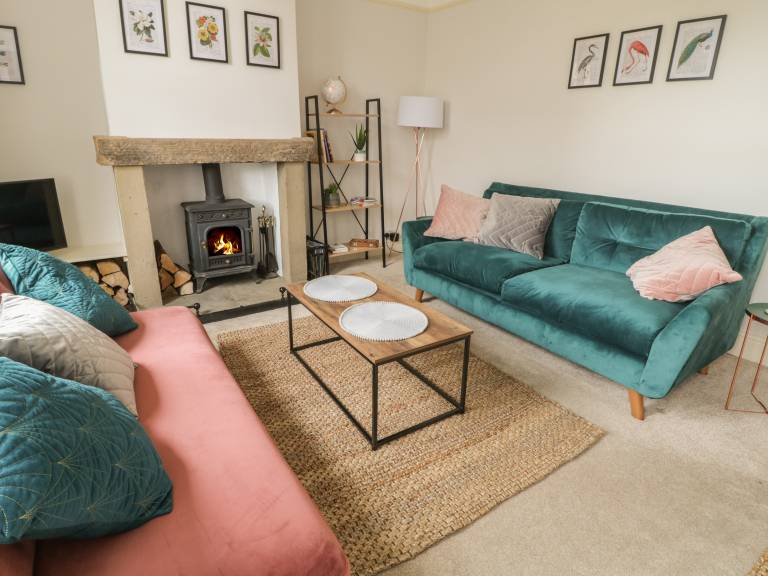 Family-oriented beautiful cottage with terrace & yard | Pets allowed — photo 4