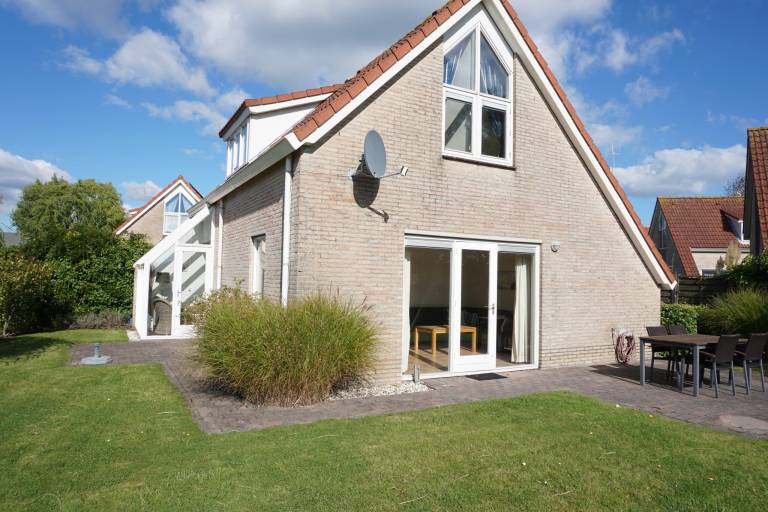 Voll ausgestattetes tolles Ferienhaus mit Garten und Terrasse | Strand in der Nähe | Haustiere sind willkommen