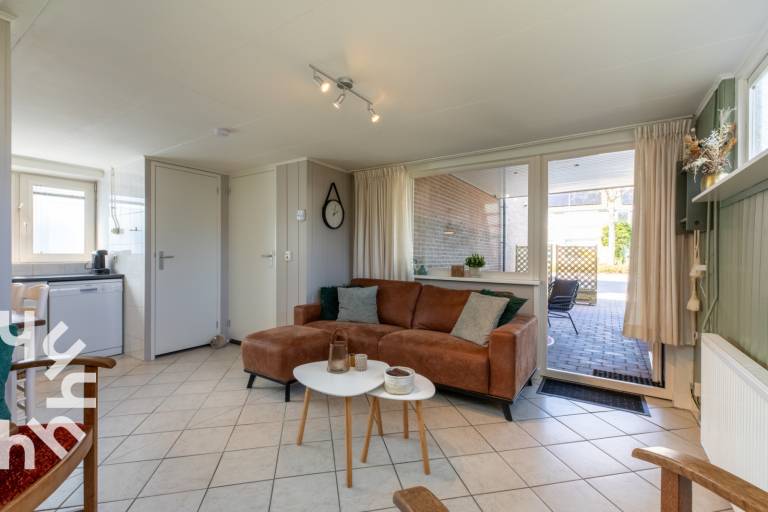 Vacation home with patio — photo 4