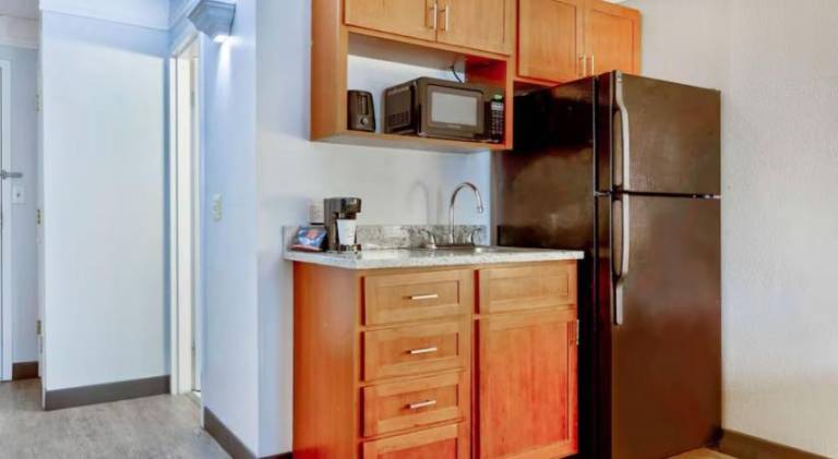 Home Place Suites — photo 4