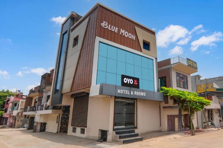 Hotel O Blue Moon Hotel