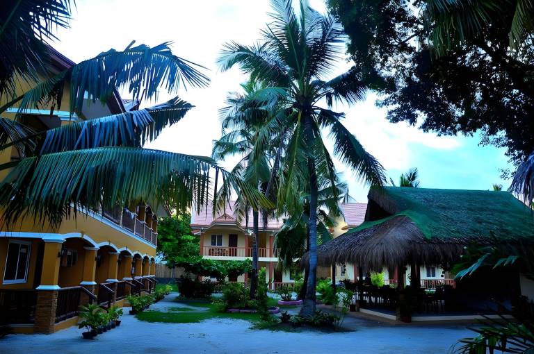 Slam's Garden Dive Resort — photo 2