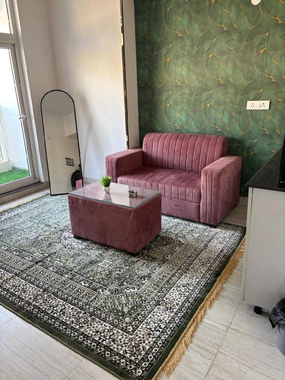 House with 1 room for 2 persons in Noida