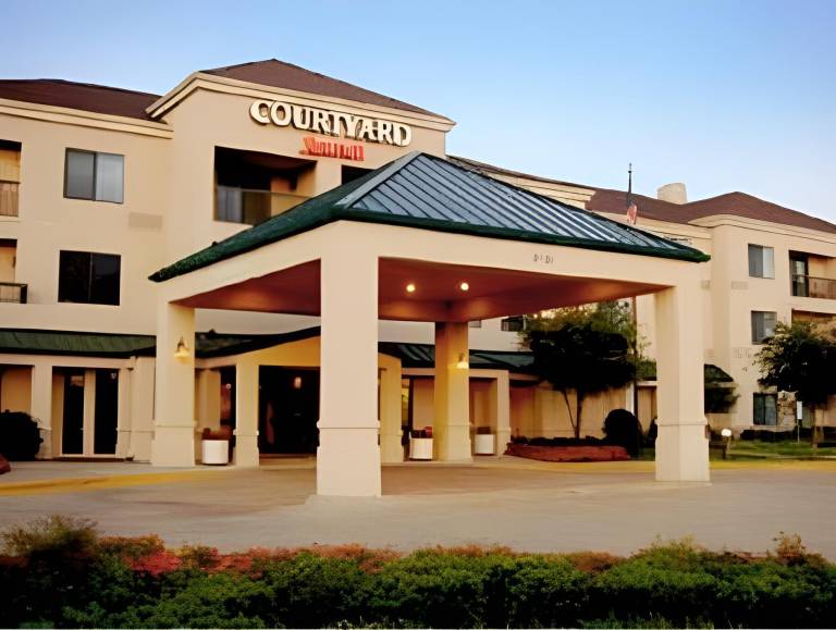 Courtyard by Marriott Dallas Lewisville in Lewisville, TX