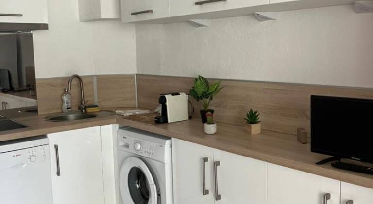 Apartment with garden & patio — photo 4