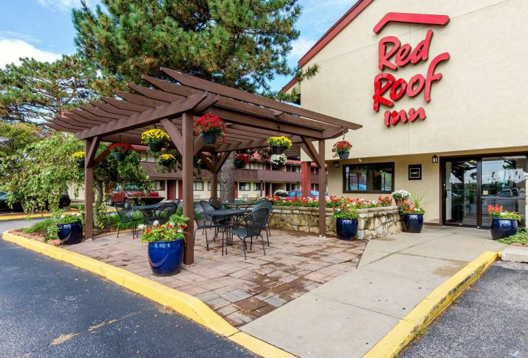 Red Roof Inn Grand Rapids Airport — photo 3