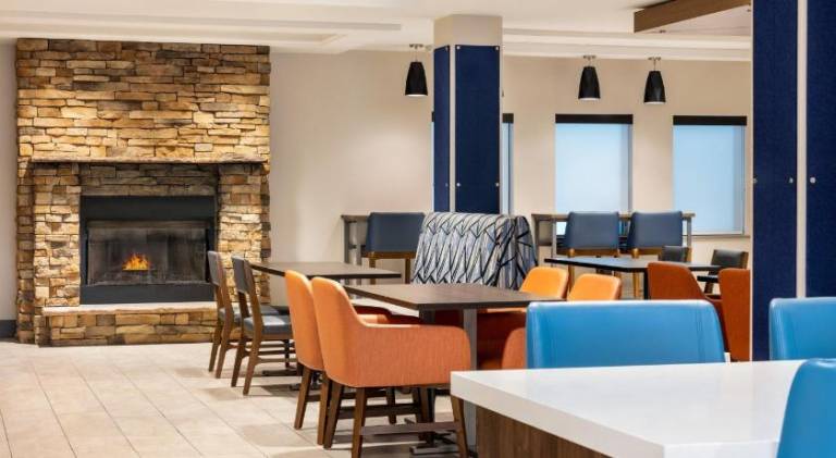 Holiday Inn Express Hotel & Suites Hagerstown By IHG — photo 5