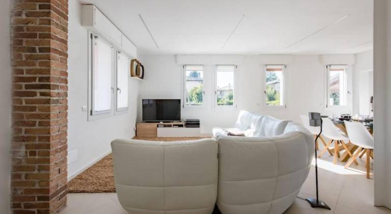 Apartment with jacuzzi & pool | Pets allowed — photo 2