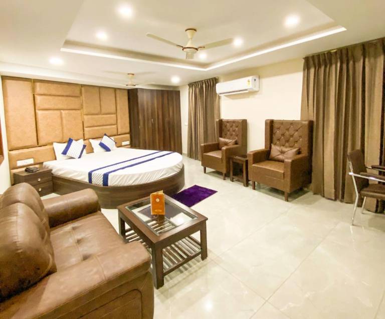 hotel ludhiana regency