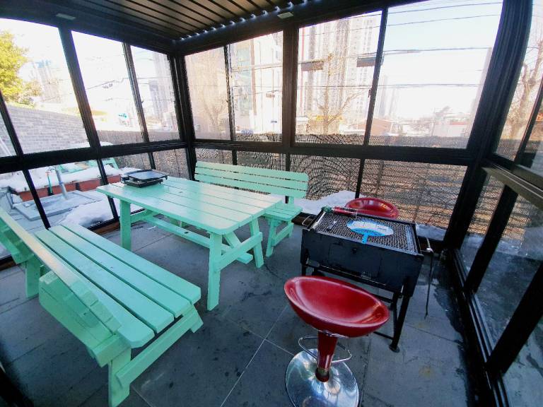 House with barbeque — photo 5