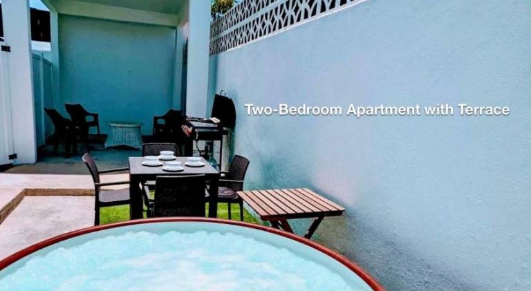 Ocean Front Apartments — photo 4