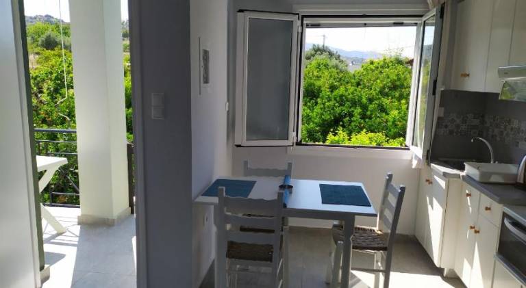 Nymphes Apartments in Aigialeia