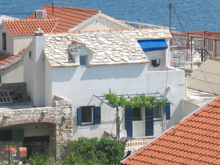 Dom  Marušići
